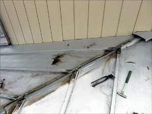 屋根工事の施工例：屋根の補修工事